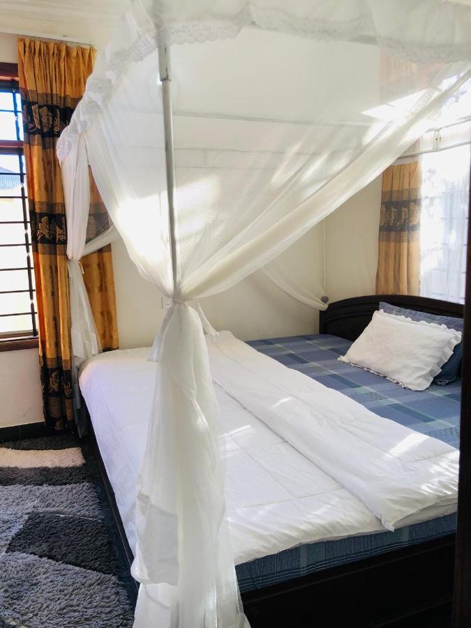 Апартаменты Jambo Hideaway Дар-эс-Саламе Экстерьер фото